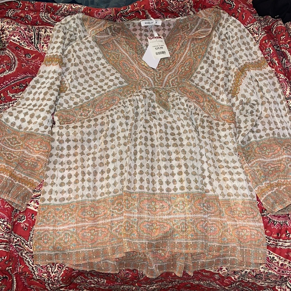 BRAND NEW WITH TAGS GLITTER TUNIC TOP ✨